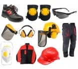 Saugos priemonės: darbiniai batai, botai, šalmai, darbo rūbai, respiratoriai, apsauga veidui, akims, ausims ir kt.